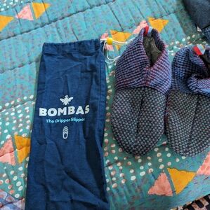 EUC Bombas The Gripper Slipper size Small in moon lagoon jacquard